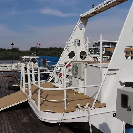 Botel Free Boat Belgrade